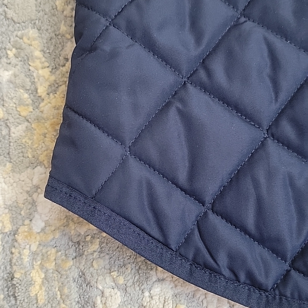 Crown & Ivy Quilted Vest - Picture 9 of 10